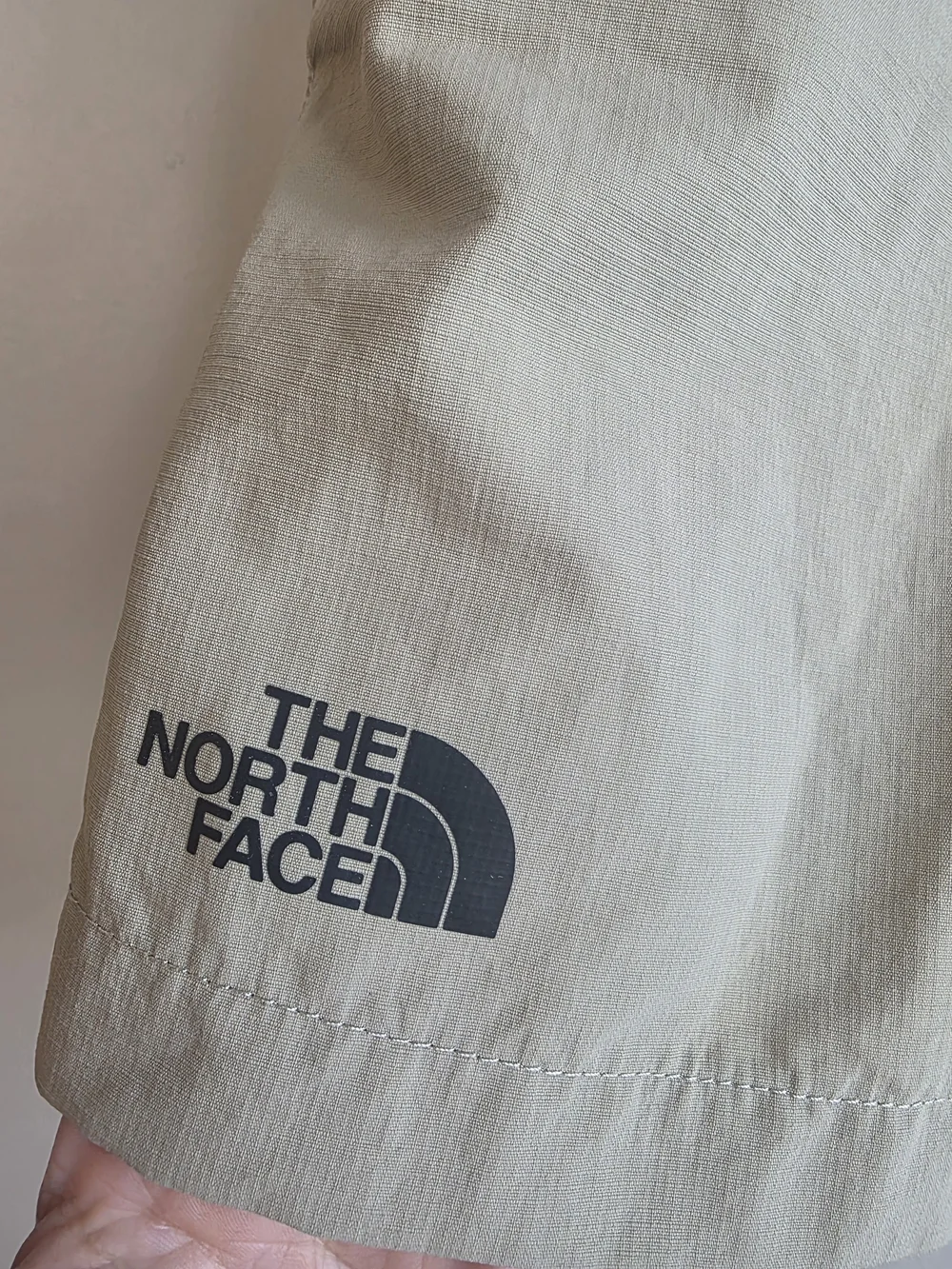 The North Face Men's Khaki Nylon Hiking Shorts Size Medium